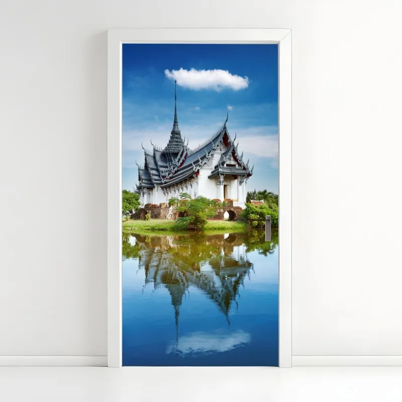 Naklejka na drzwi Sanphet Prasat pałac nad jeziorem