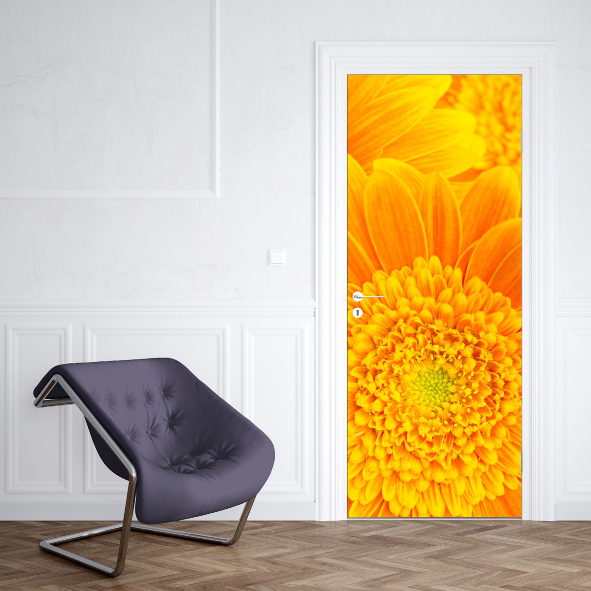 Naklejka na drzwi intensywny pomarańczowy kwiat gerbery z bliska – Wallissimo® Naklejka na drzwi intensywny pomarańczowy kwiat gerbery z bliska – Wallissimo®