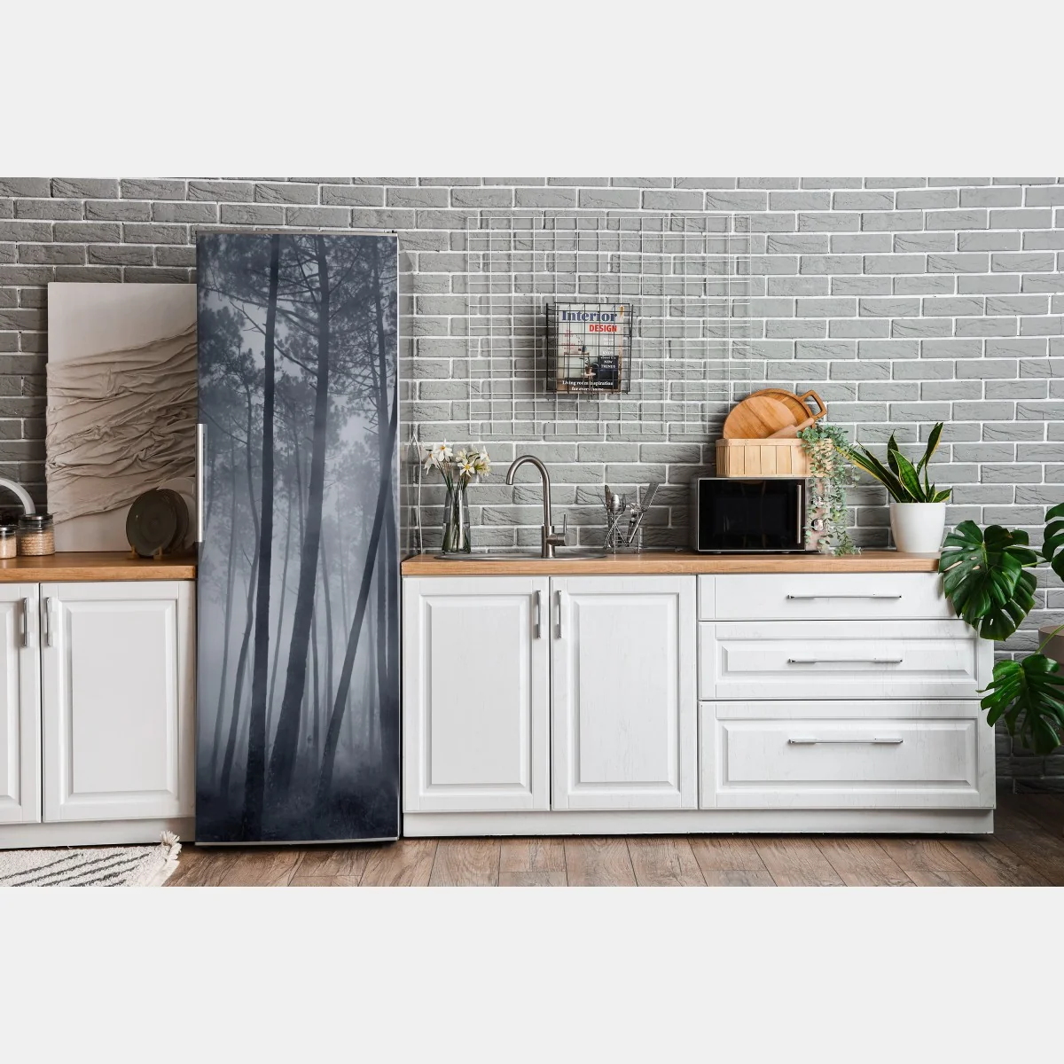 Naklejka na lodówkę mglisty sosnowy las nocą – Wallissimo® Naklejka na lodówkę mglisty sosnowy las nocą – Wallissimo®