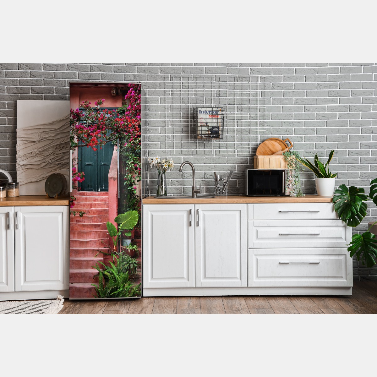 Naklejka na lodówkę schody z bugenwillą i zielenią – Wallissimo® Naklejka na lodówkę schody z bugenwillą i zielenią – Wallissimo®