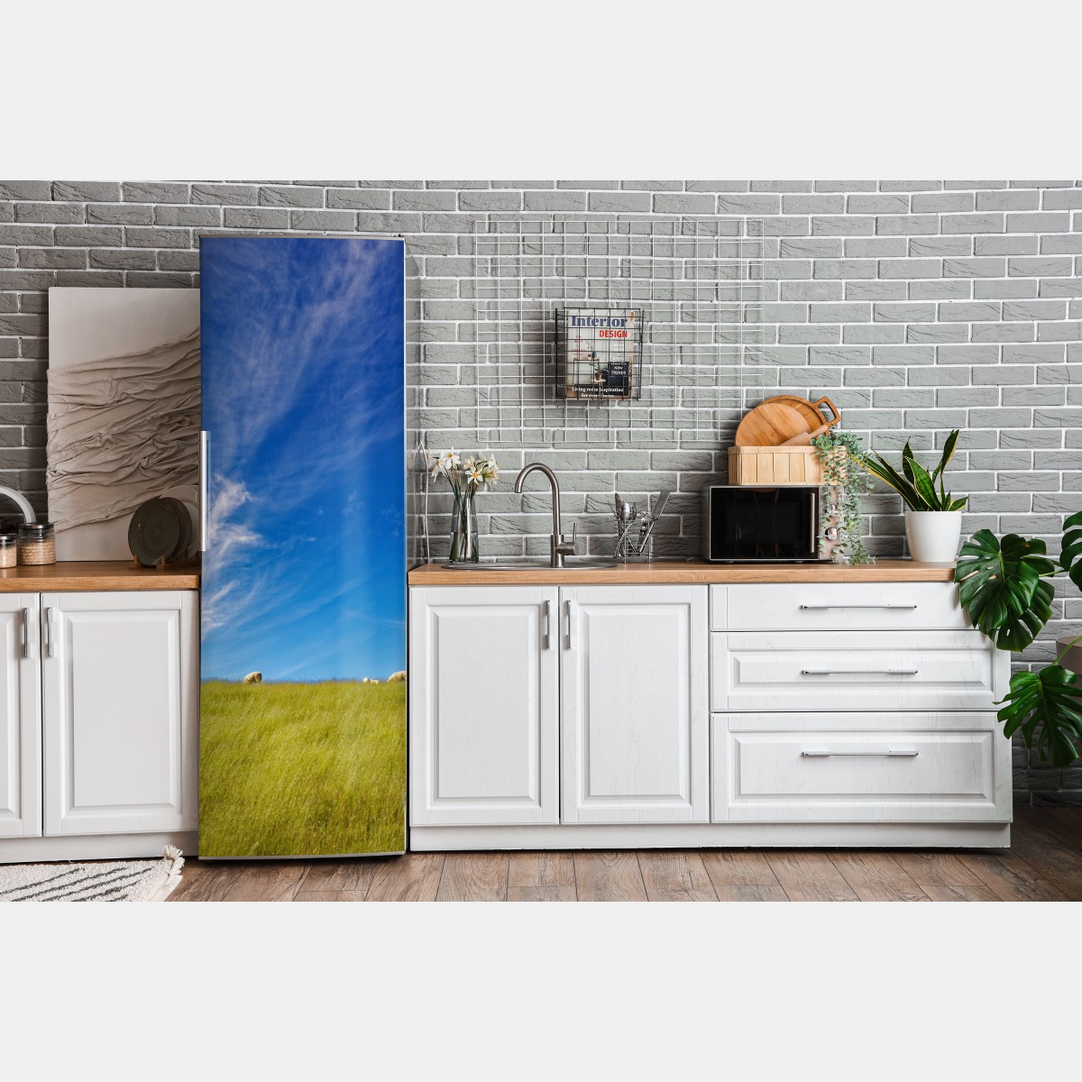 Naklejka na lodówkę spokojna łąka pod błękitnym niebem – Wallissimo® Naklejka na lodówkę spokojna łąka pod błękitnym niebem – Wallissimo®