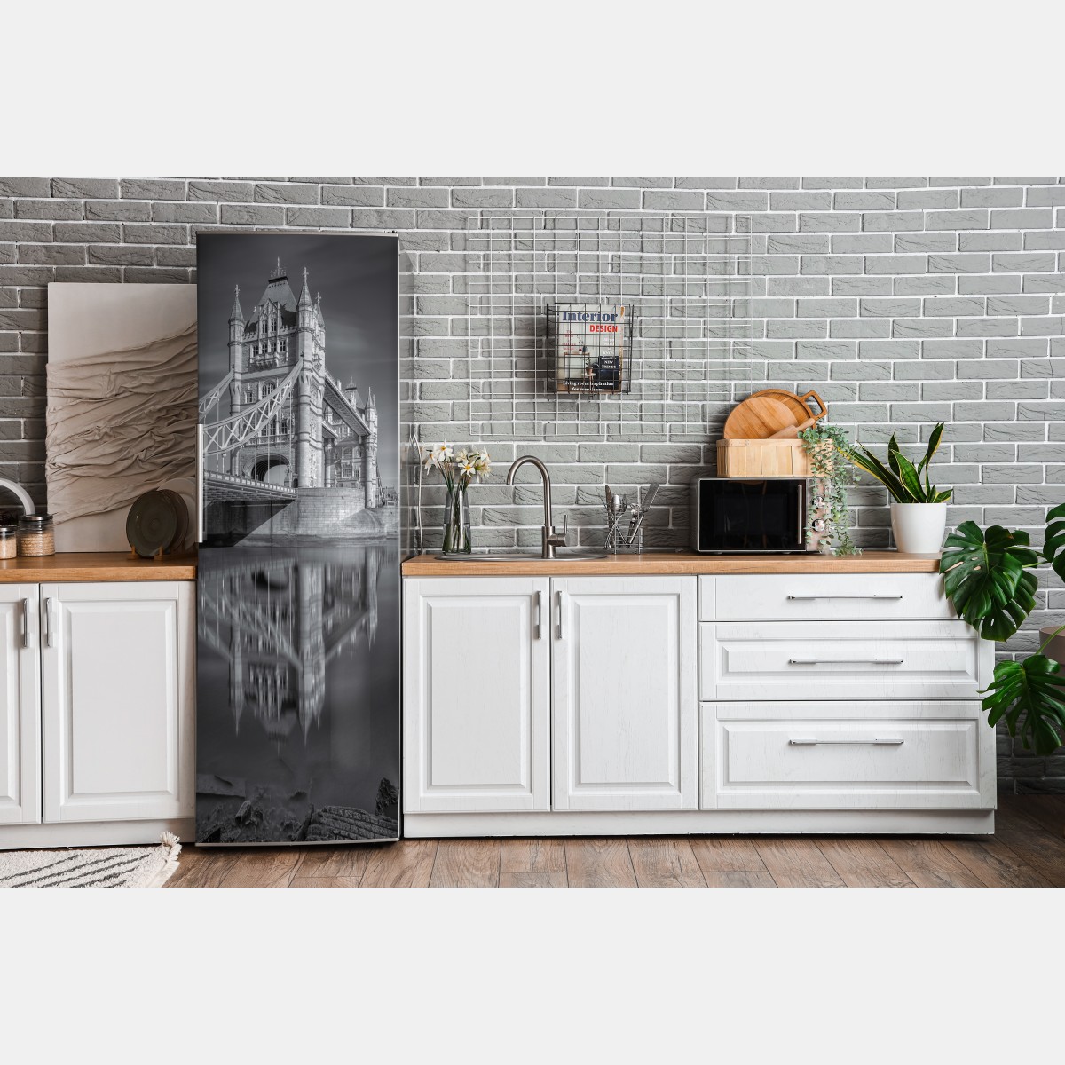 Naklejka na lodówkę Tower Bridge odbicie w odcieniach szarości – Wallissimo® Naklejka na lodówkę Tower Bridge odbicie w odcieniach szarości – Wallissimo®