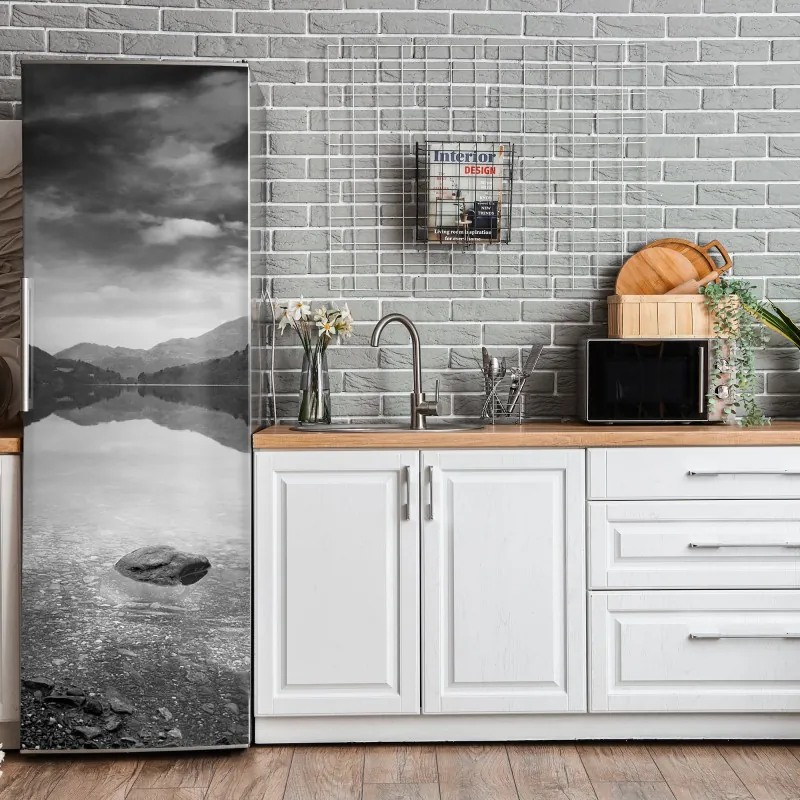 Naklejka na lodówkę intensywny portret goryla w czerni i bieli – Wallissimo®