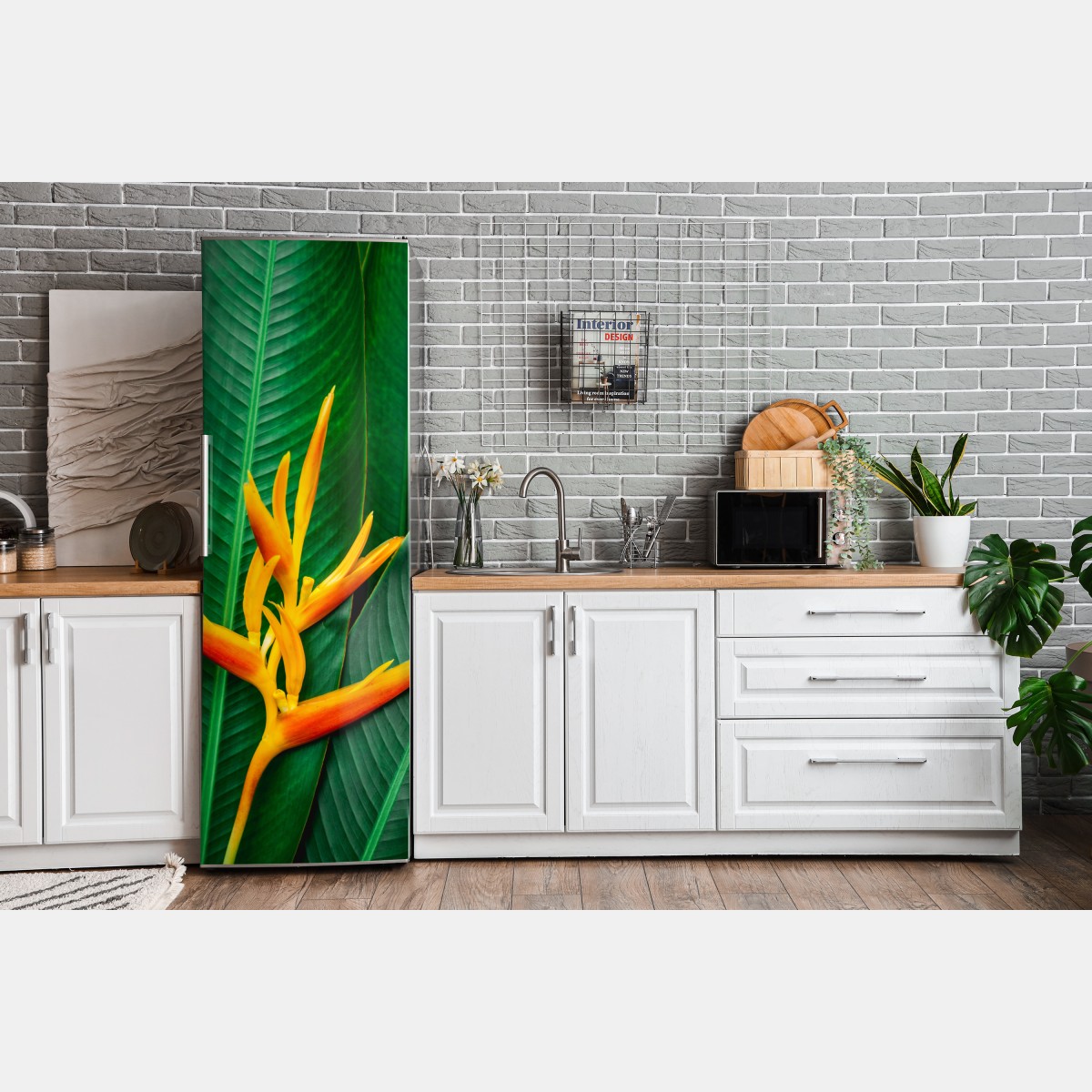 Naklejka na lodówkę żywa heliconia na zielonych liściach – Wallissimo® Naklejka na lodówkę żywa heliconia na zielonych liściach – Wallissimo®