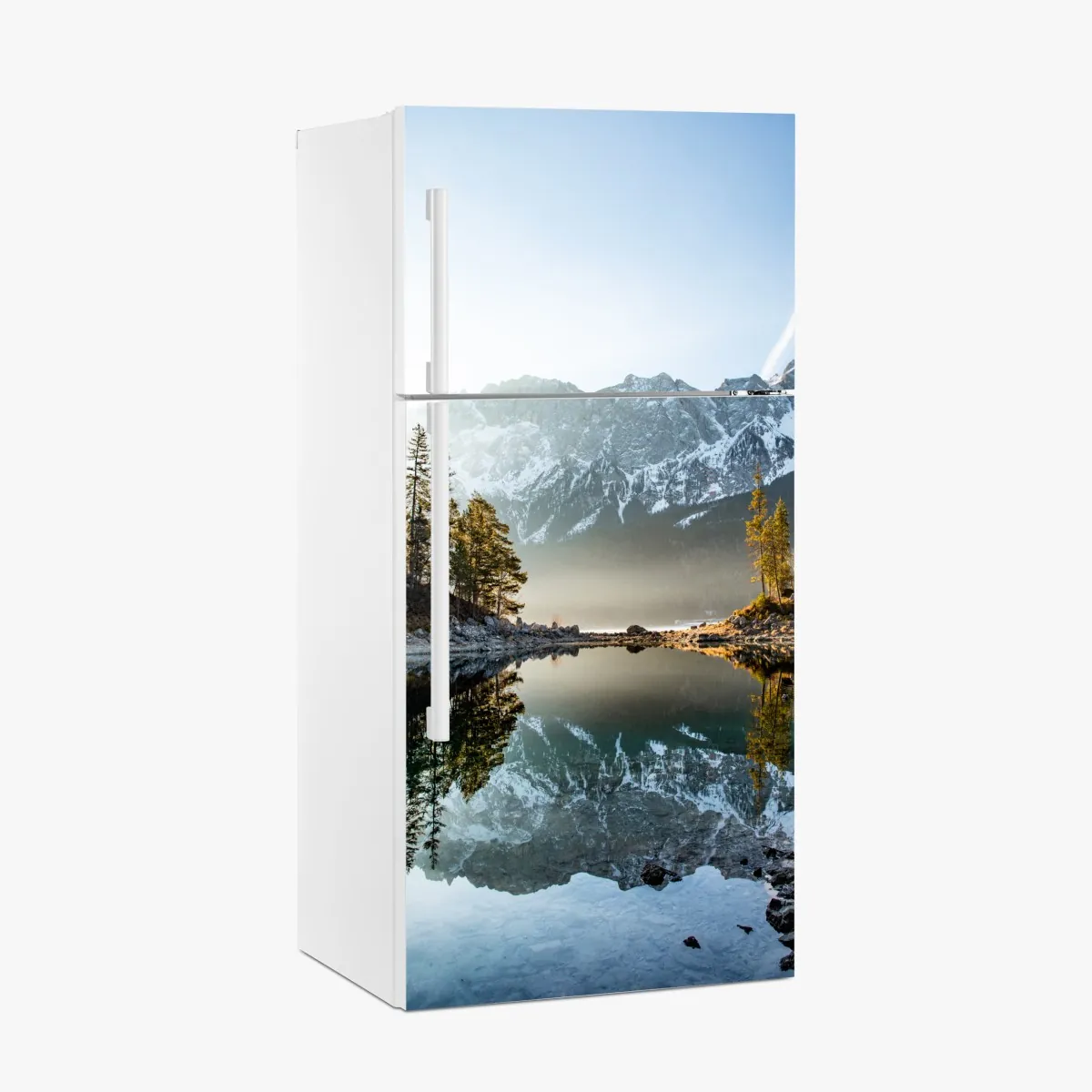 Naklejka na lodówkę odbicie górskie na jeziorze o poranku – Wallissimo® Naklejka na lodówkę odbicie górskie na jeziorze o poranku – Wallissimo®
