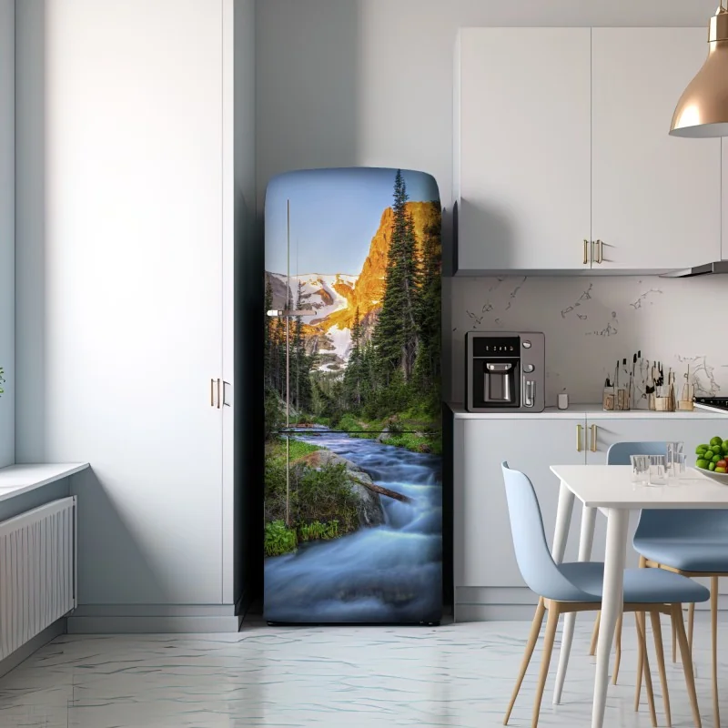 Naklejka na lodówkę złoty szczyt nad alpejskim potokiem – Wallissimo® Naklejka na lodówkę złoty szczyt nad alpejskim potokiem – Wallissimo®