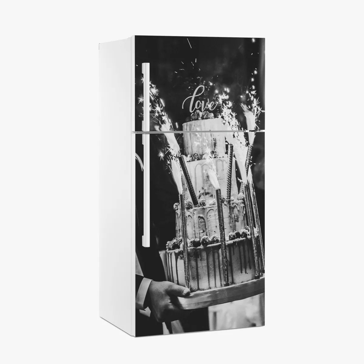 Naklejka na lodówkę rustykalny tort ślubny ze zimnymi ogniami – Wallissimo® Naklejka na lodówkę rustykalny tort ślubny ze zimnymi ogniami – Wallissimo®