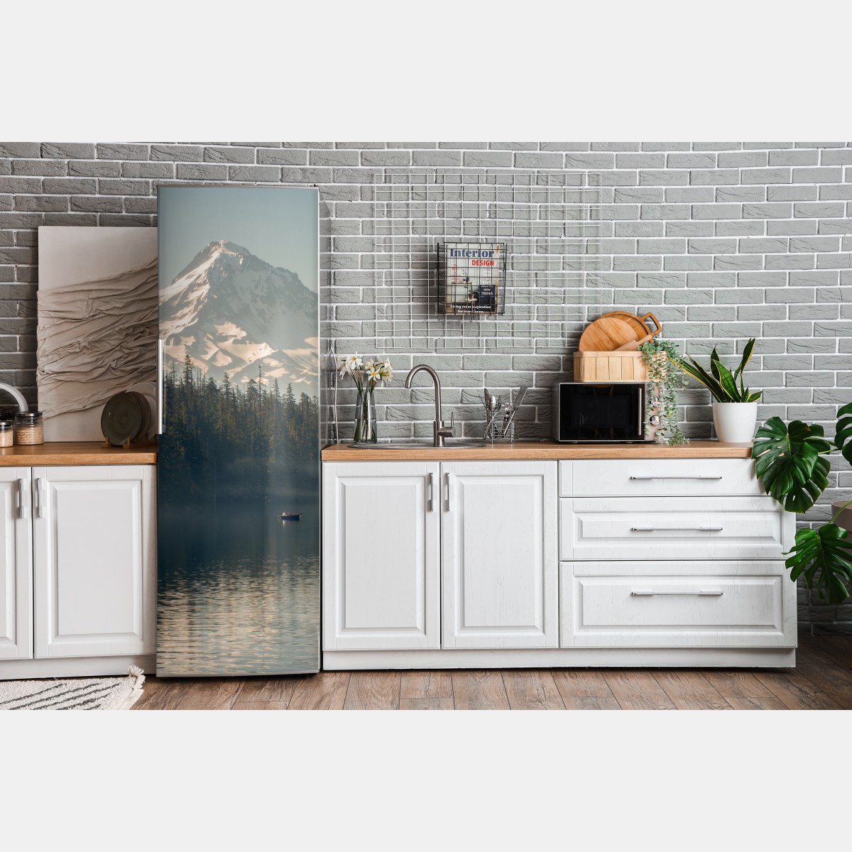 Naklejka na lodówkę śnieżna góra nad spokojnym jeziorem – Wallissimo® Naklejka na lodówkę śnieżna góra nad spokojnym jeziorem – Wallissimo®