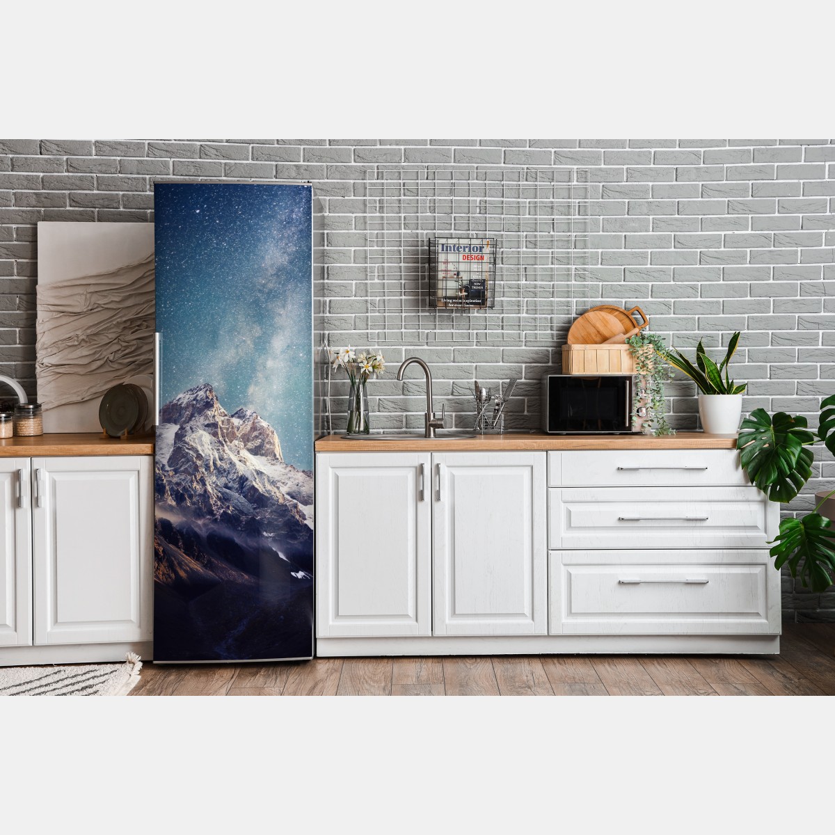 Naklejka na lodówkę noc pełna gwiazd nad Ushba – Wallissimo® Naklejka na lodówkę noc pełna gwiazd nad Ushba – Wallissimo®