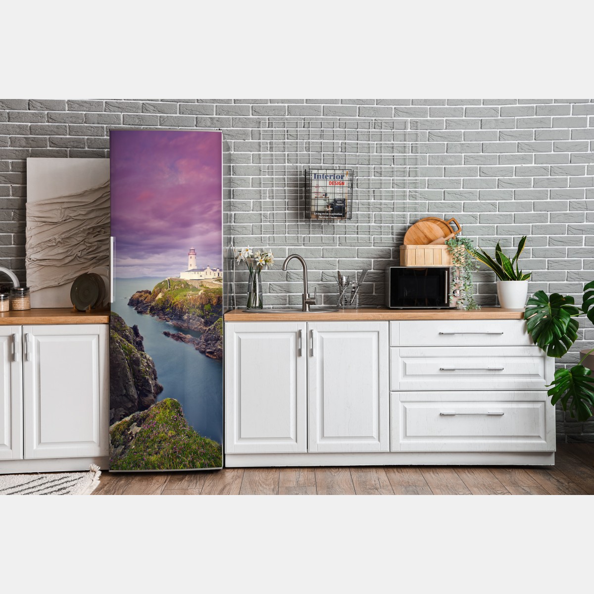Naklejka na lodówkę fioletowa latarnia nad skalistym wybrzeżem – Wallissimo® Naklejka na lodówkę fioletowa latarnia nad skalistym wybrzeżem – Wallissimo®