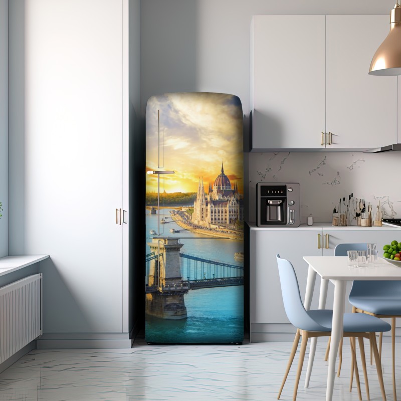 Naklejka na lodówkę zachód słońca nad Budapesztem i mostem łańcuchowym – Wallissimo® Naklejka na lodówkę zachód słońca nad Budapesztem i mostem łańcuchowym – Wallissimo®