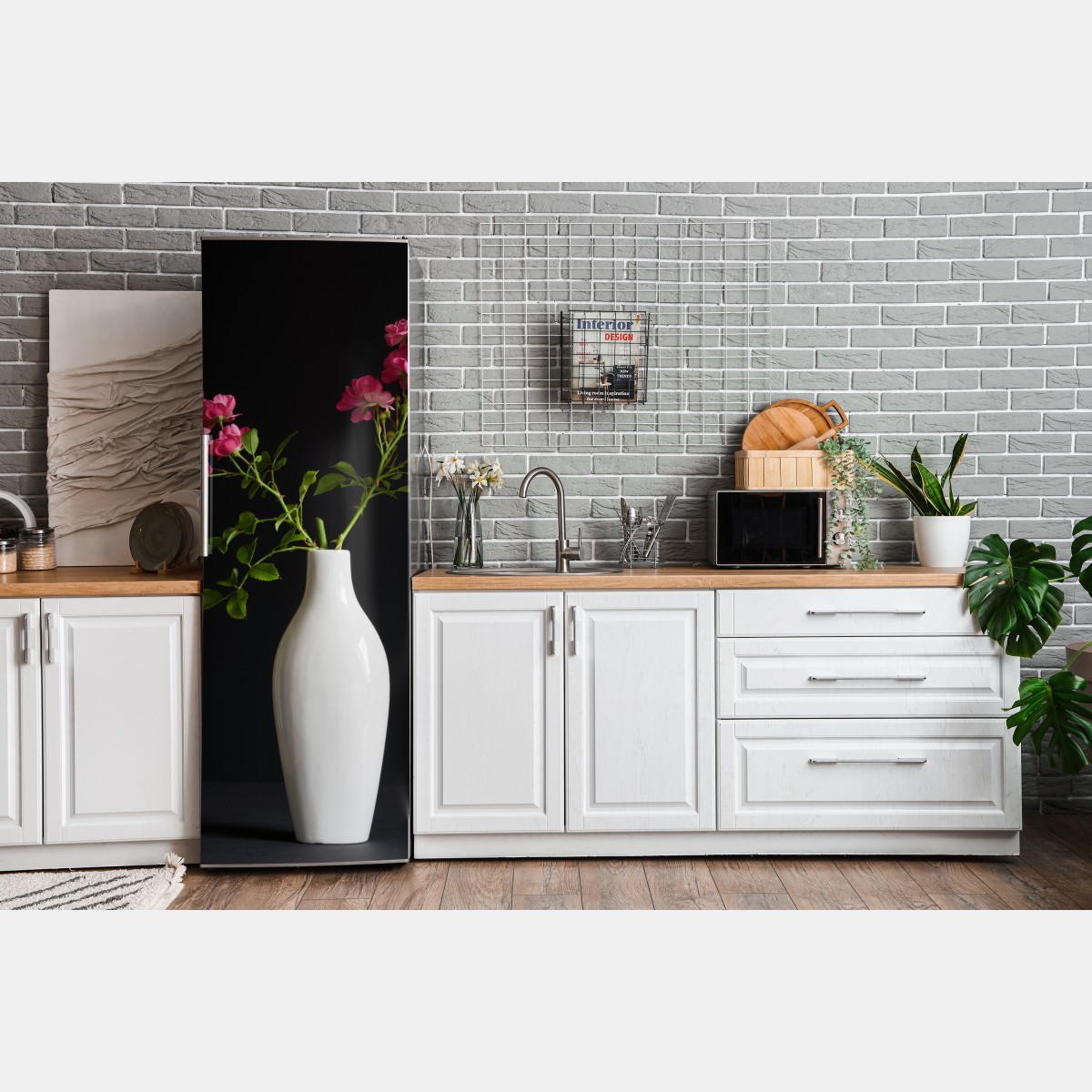 Naklejka na lodówkę róże w białej wazie – Wallissimo® Naklejka na lodówkę róże w białej wazie – Wallissimo®