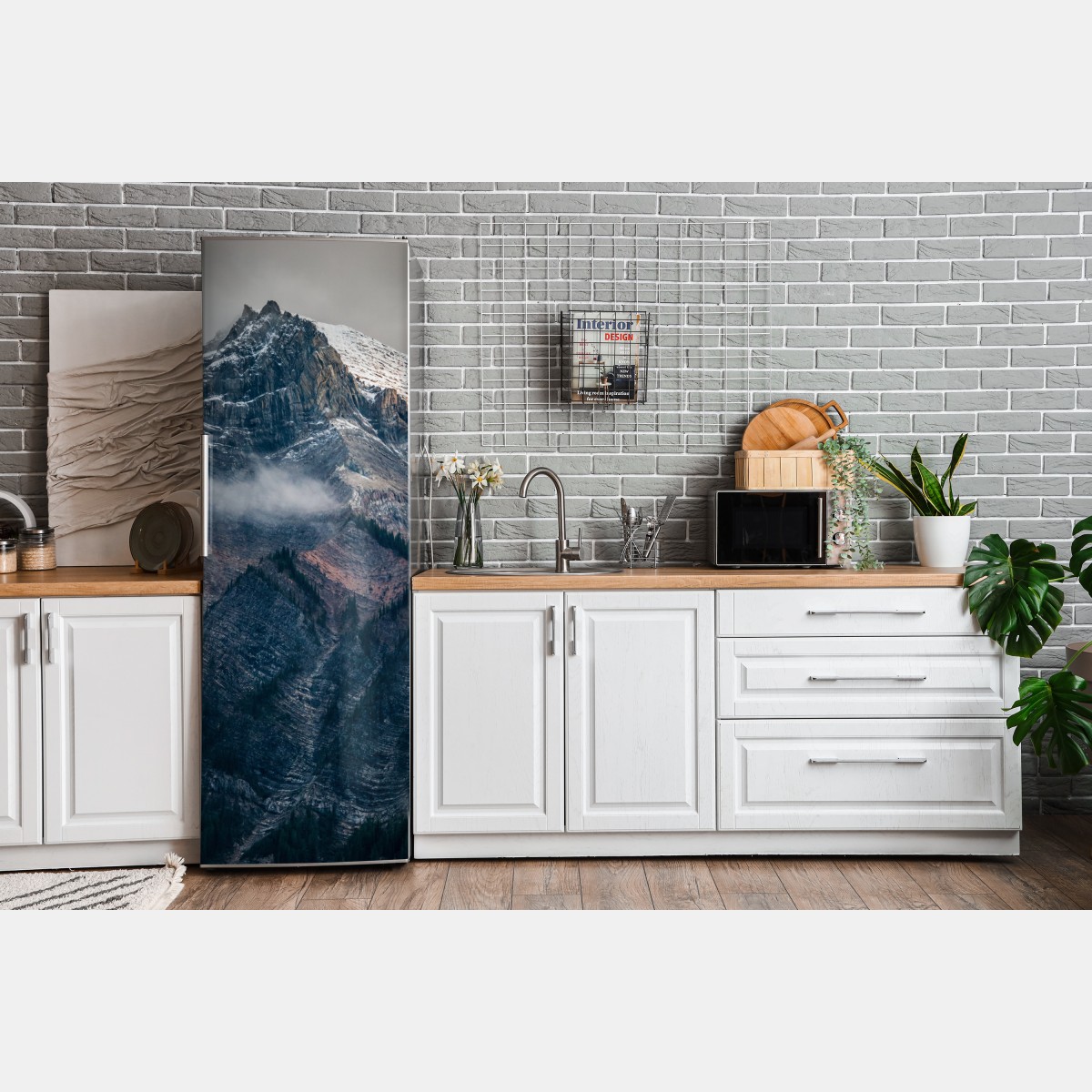 Naklejka na lodówkę dramatyczny alpejski szczyt we mgle – Wallissimo® Naklejka na lodówkę dramatyczny alpejski szczyt we mgle – Wallissimo®