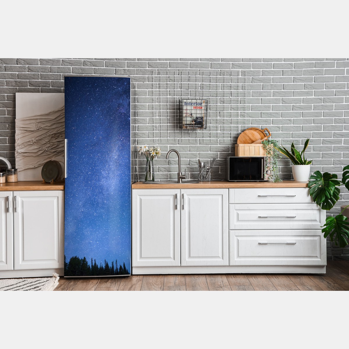 Naklejka na lodówkę gwiaździsta Droga Mleczna nad lasem – Wallissimo® Naklejka na lodówkę gwiaździsta Droga Mleczna nad lasem – Wallissimo®