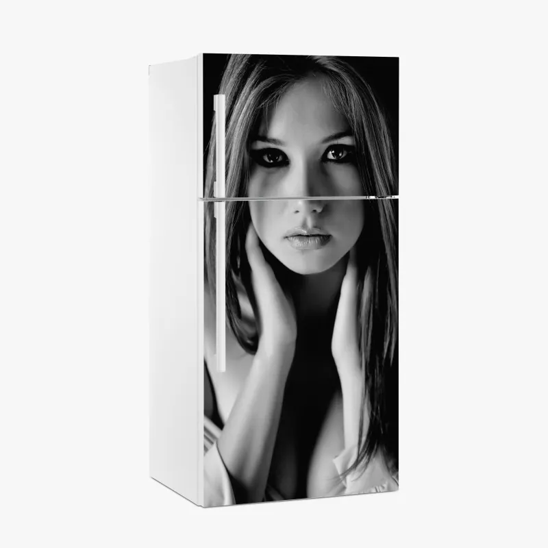 Naklejka na lodówkę intymny monochromatyczny portret