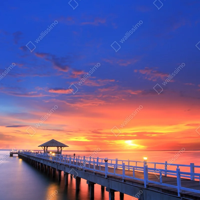 Naklejka na lodówkę molo o zachodzie słońca nad plażą – Wallissimo® Naklejka na lodówkę molo o zachodzie słońca nad plażą – Wallissimo®