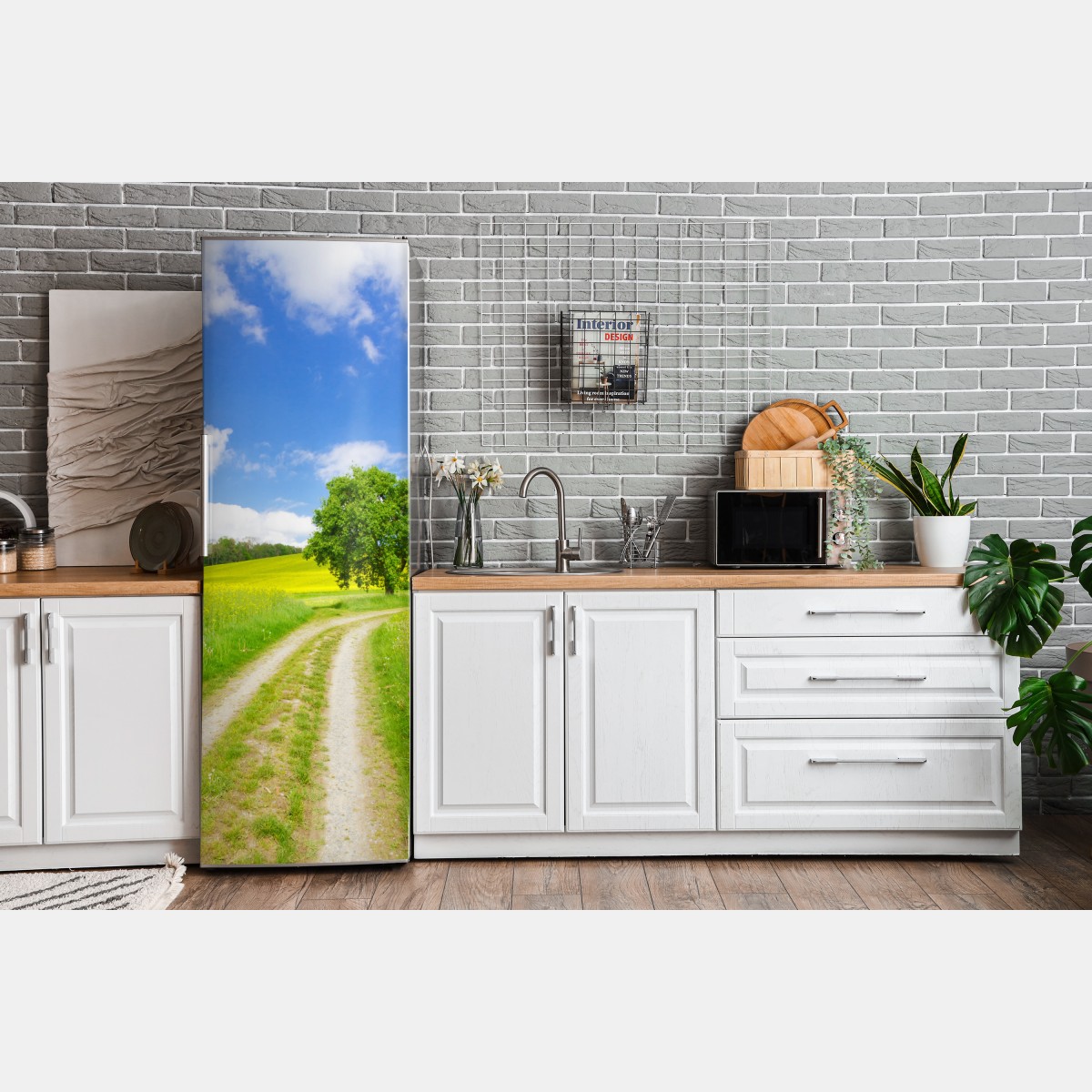 Naklejka na lodówkę słoneczna wiejska ścieżka z samotnym drzewem – Wallissimo® Naklejka na lodówkę słoneczna wiejska ścieżka z samotnym drzewem – Wallissimo®