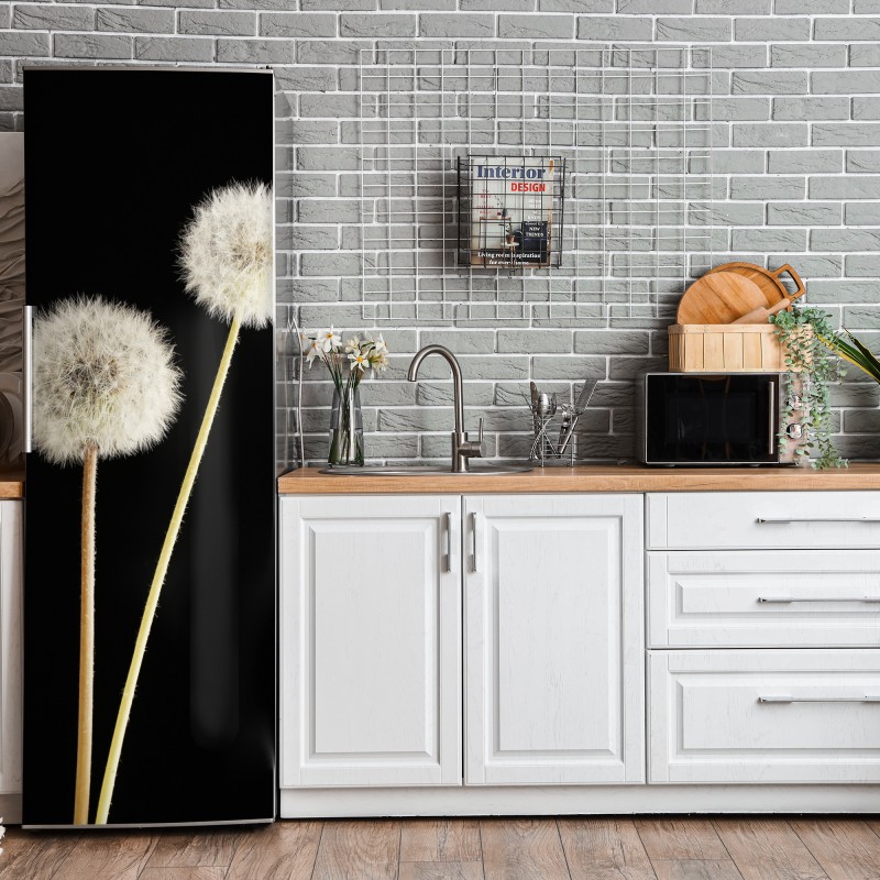 Naklejka na lodówkę gęsta ściana czerwonych róż – Wallissimo®