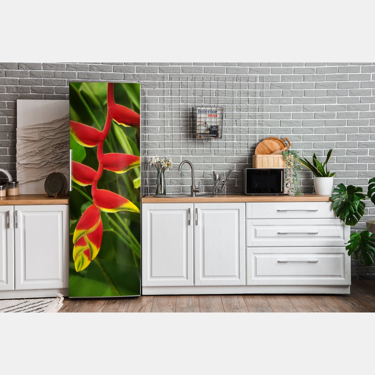 Naklejka na lodówkę wibrująca heliconia w tropikalnym listowiu – Wallissimo® Naklejka na lodówkę wibrująca heliconia w tropikalnym listowiu – Wallissimo®