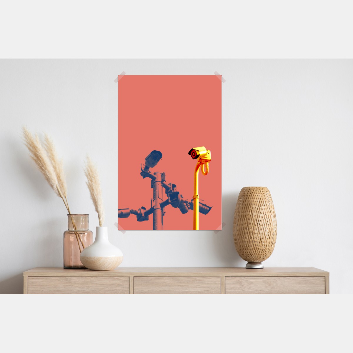 Plakat duotone kamery nadzoru na koralowym tle – Wallissimo® Plakat duotone kamery nadzoru na koralowym tle – Wallissimo®