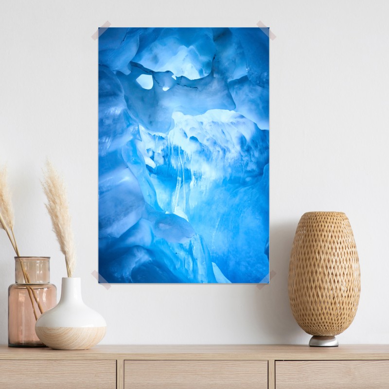 Plakat eteryczna niebieska jaskinia lodowa – Wallissimo® Plakat eteryczna niebieska jaskinia lodowa – Wallissimo®