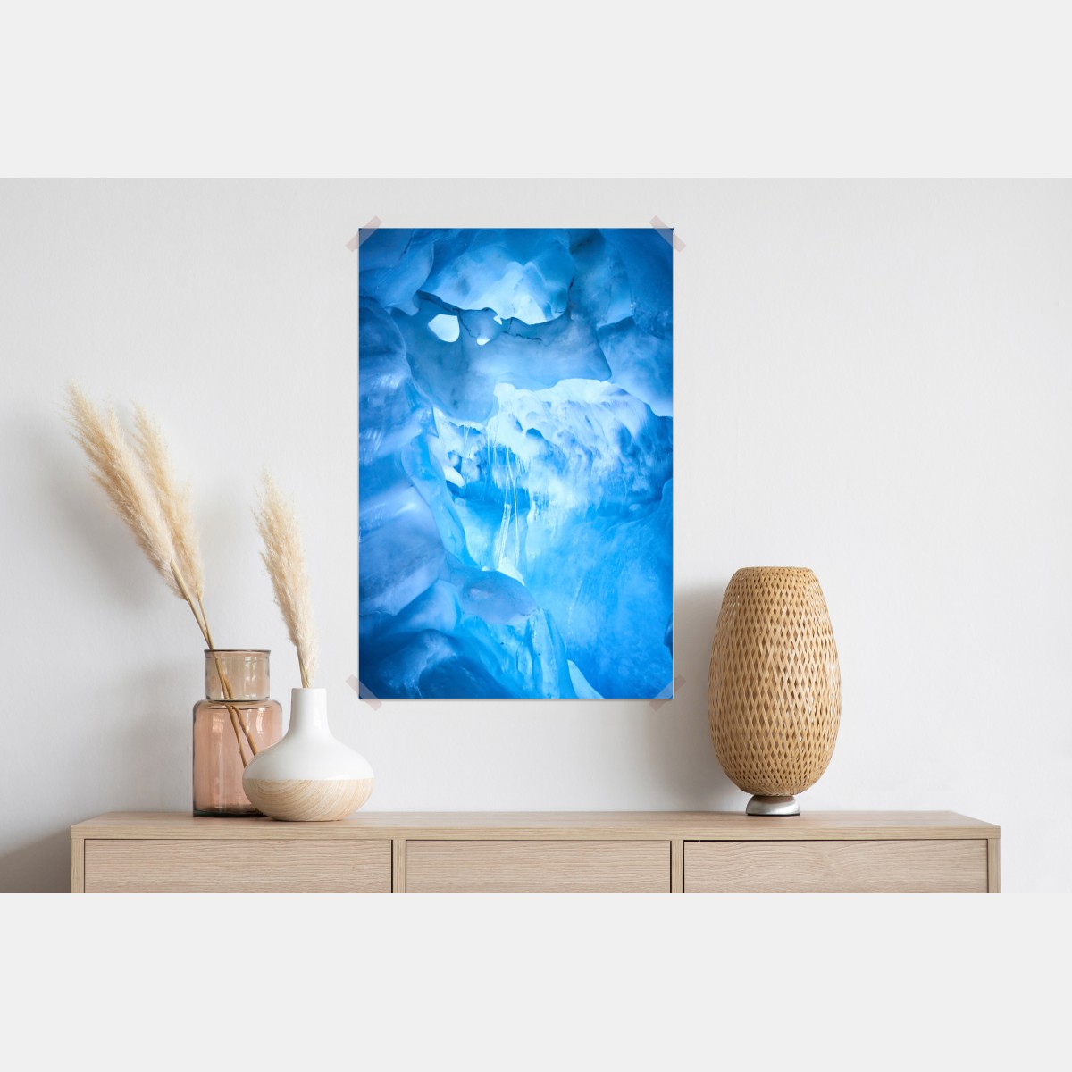 Plakat eteryczna niebieska jaskinia lodowa – Wallissimo® Plakat eteryczna niebieska jaskinia lodowa – Wallissimo®