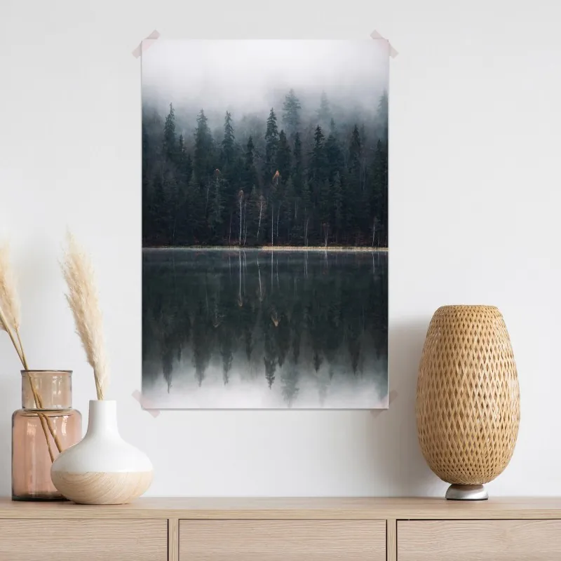 Plakat mglista refleksja w lesie – Wallissimo® Plakat mglista refleksja w lesie – Wallissimo®
