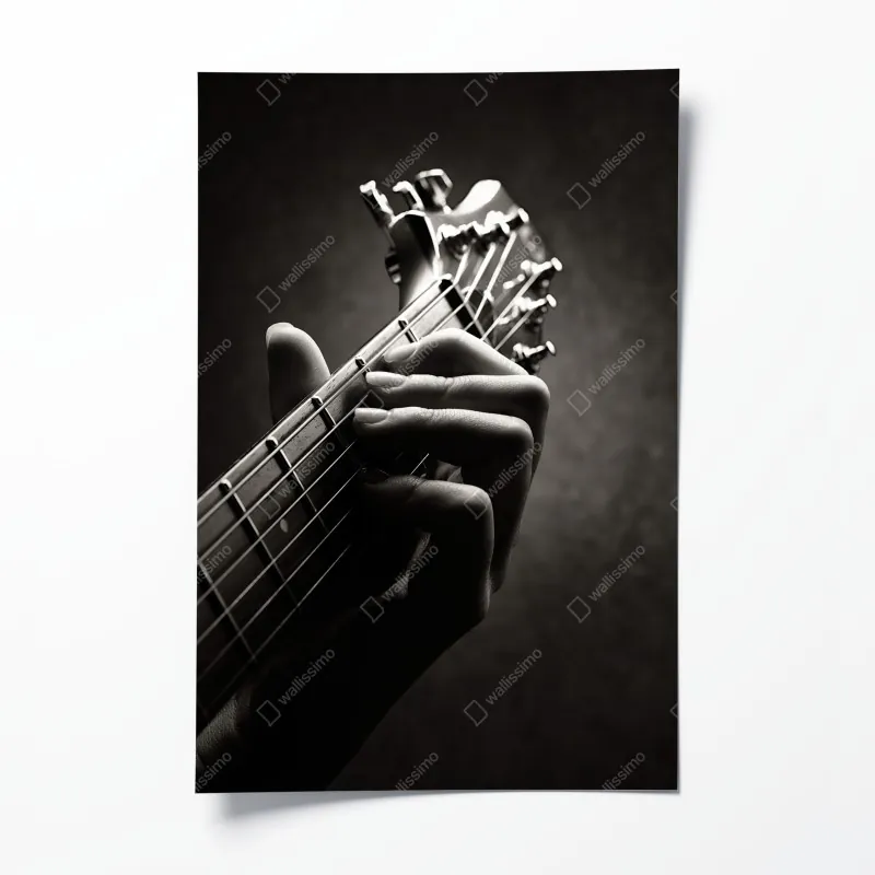 Plakat zbliżenie dłoni gitarzysty na gryfie