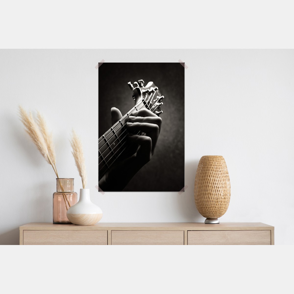 Plakat zbliżenie dłoni gitarzysty na gryfie – Wallissimo® Plakat zbliżenie dłoni gitarzysty na gryfie – Wallissimo®