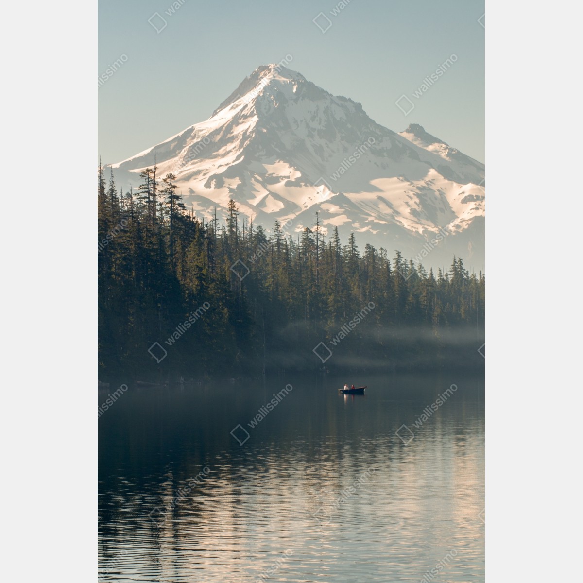 Plakat śnieżna góra nad spokojnym jeziorem – Wallissimo® Plakat śnieżna góra nad spokojnym jeziorem – Wallissimo®