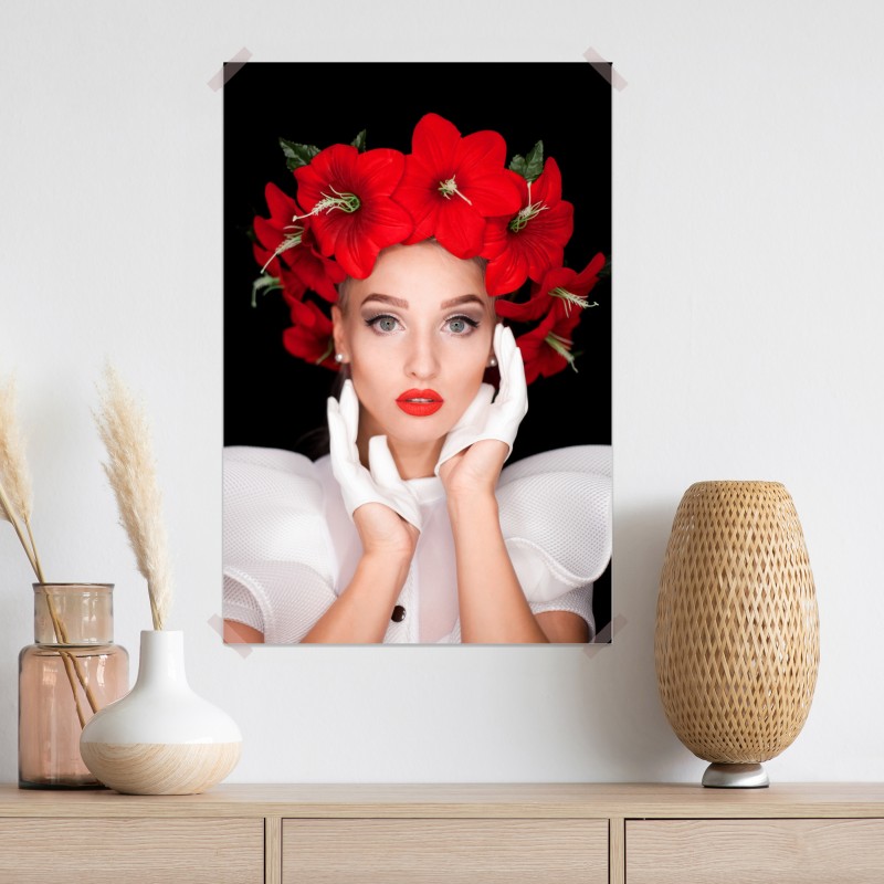 Plakat elegancki portret z wiankiem z czerwonych kwiatów – Wallissimo® Plakat elegancki portret z wiankiem z czerwonych kwiatów – Wallissimo®