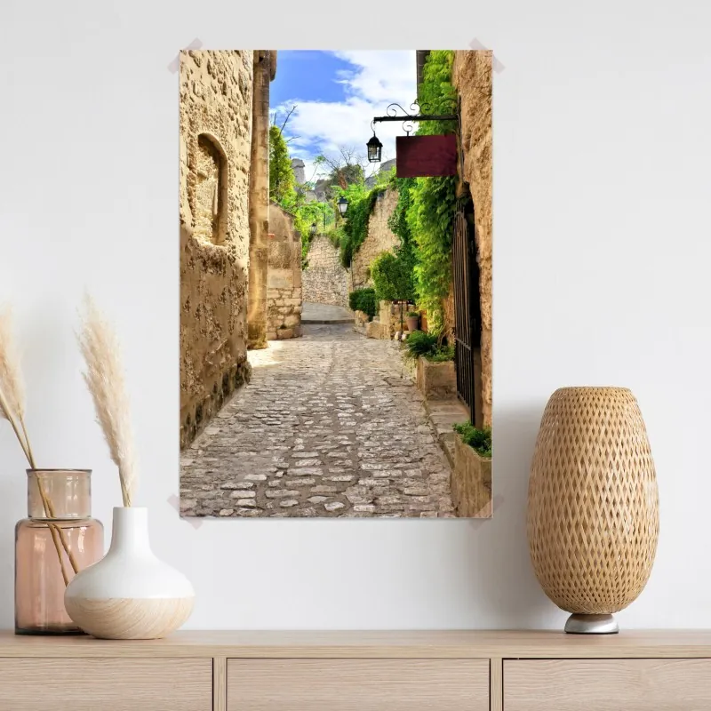 Plakat urocza brukowana uliczka w Les Baux de Provence – Wallissimo® Plakat urocza brukowana uliczka w Les Baux de Provence – Wallissimo®