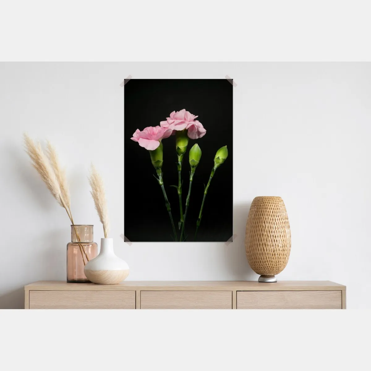 Plakat różowe goździki na czarnym tle – Wallissimo® Plakat różowe goździki na czarnym tle – Wallissimo®