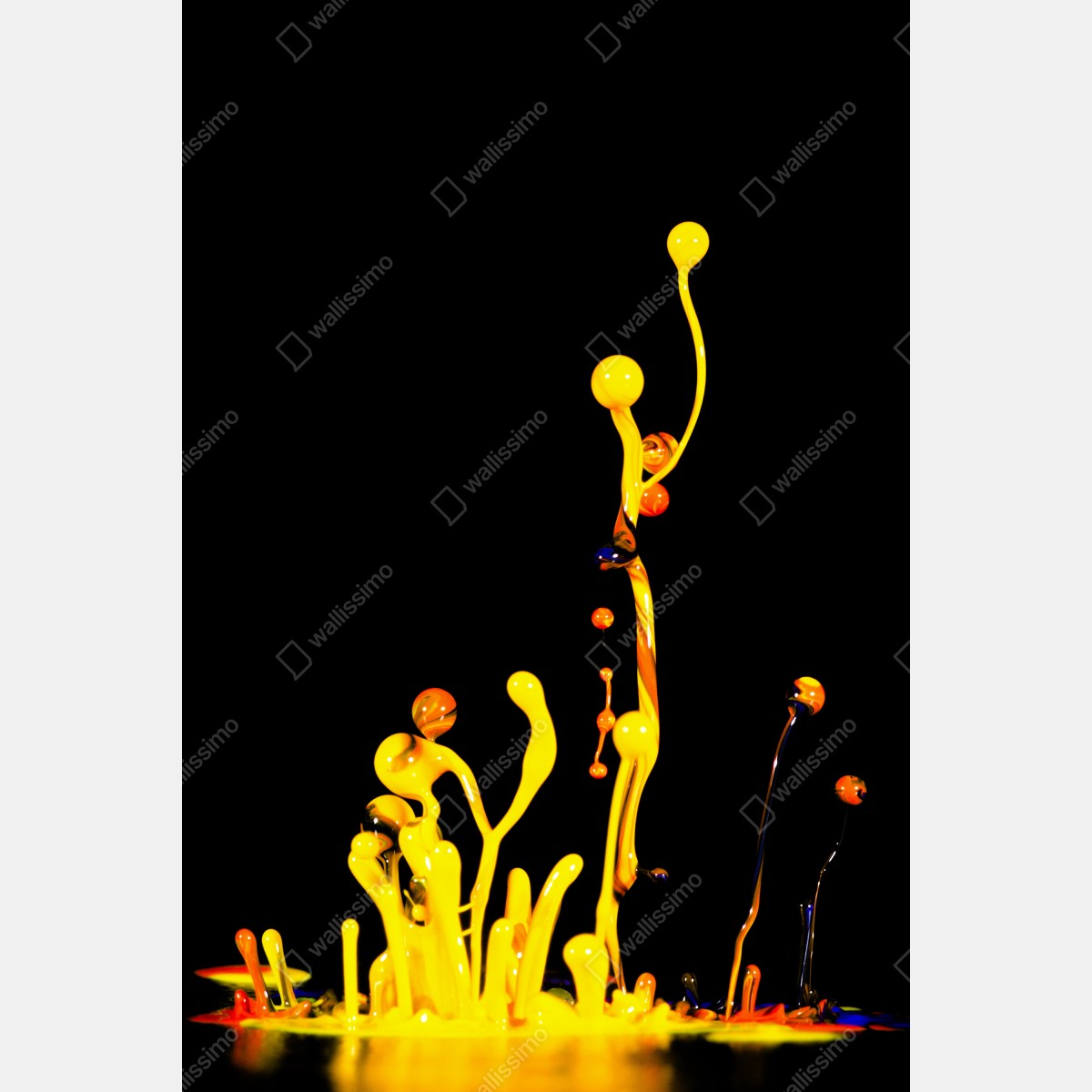 Plakat intensywny żółty rozbryzg farby na czarnym tle – Wallissimo® Plakat intensywny żółty rozbryzg farby na czarnym tle – Wallissimo®