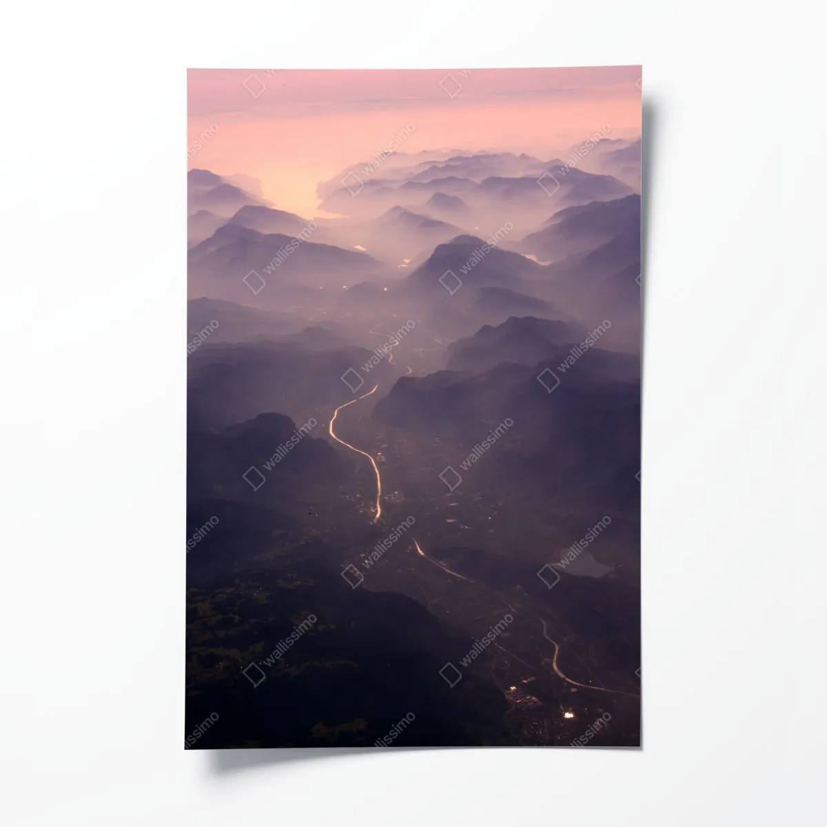 Plakat mglista pastelowa dolina górska – Wallissimo® Plakat mglista pastelowa dolina górska – Wallissimo®