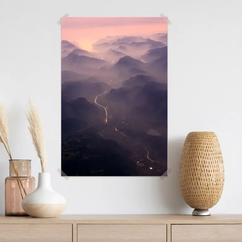 Plakat mglista pastelowa dolina górska – Wallissimo® Plakat mglista pastelowa dolina górska – Wallissimo®