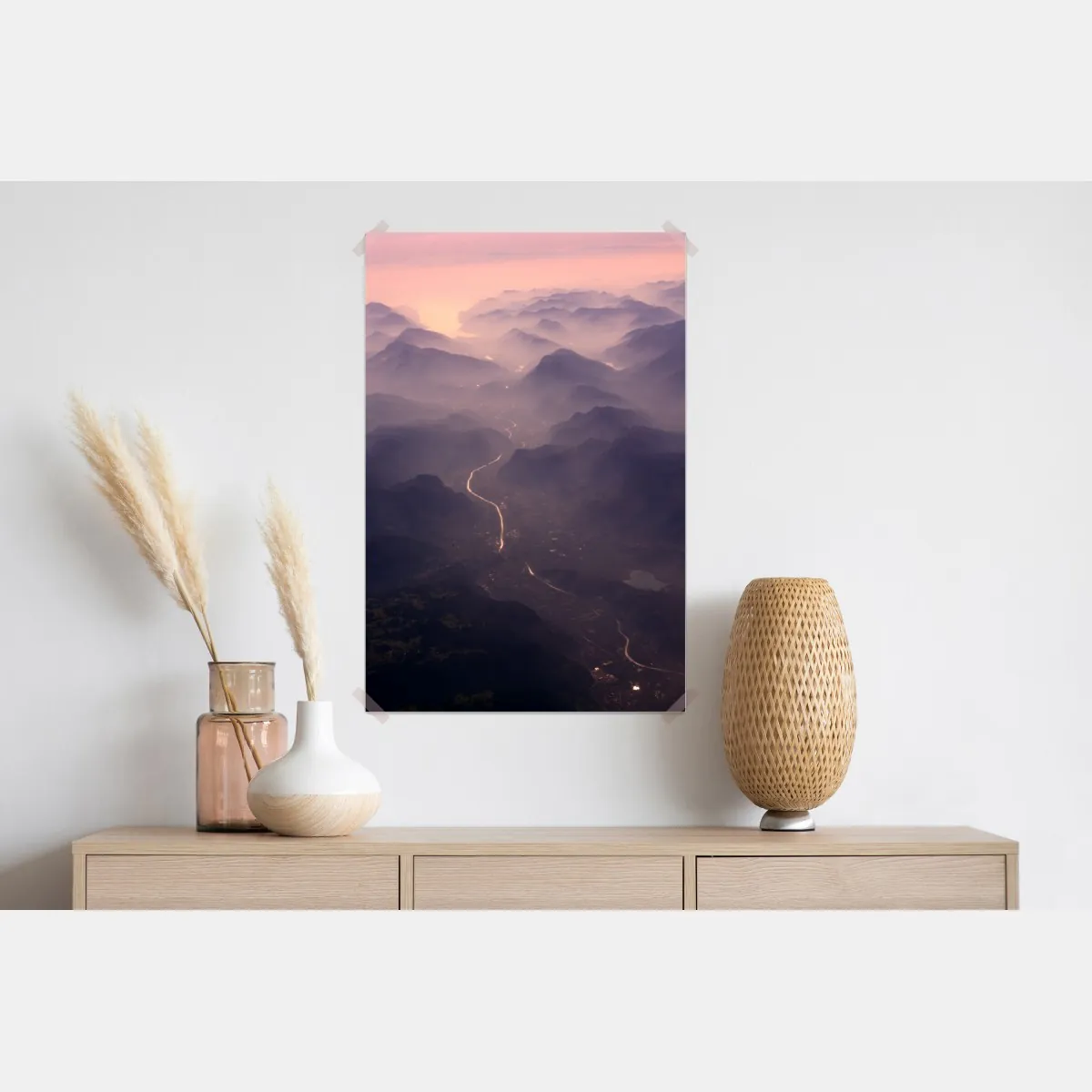 Plakat mglista pastelowa dolina górska – Wallissimo® Plakat mglista pastelowa dolina górska – Wallissimo®