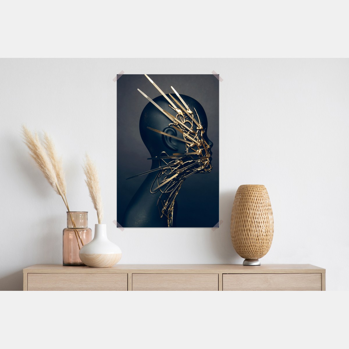 Plakat złota rzeźba portretowa na czarnym manekinie – Wallissimo® Plakat złota rzeźba portretowa na czarnym manekinie – Wallissimo®