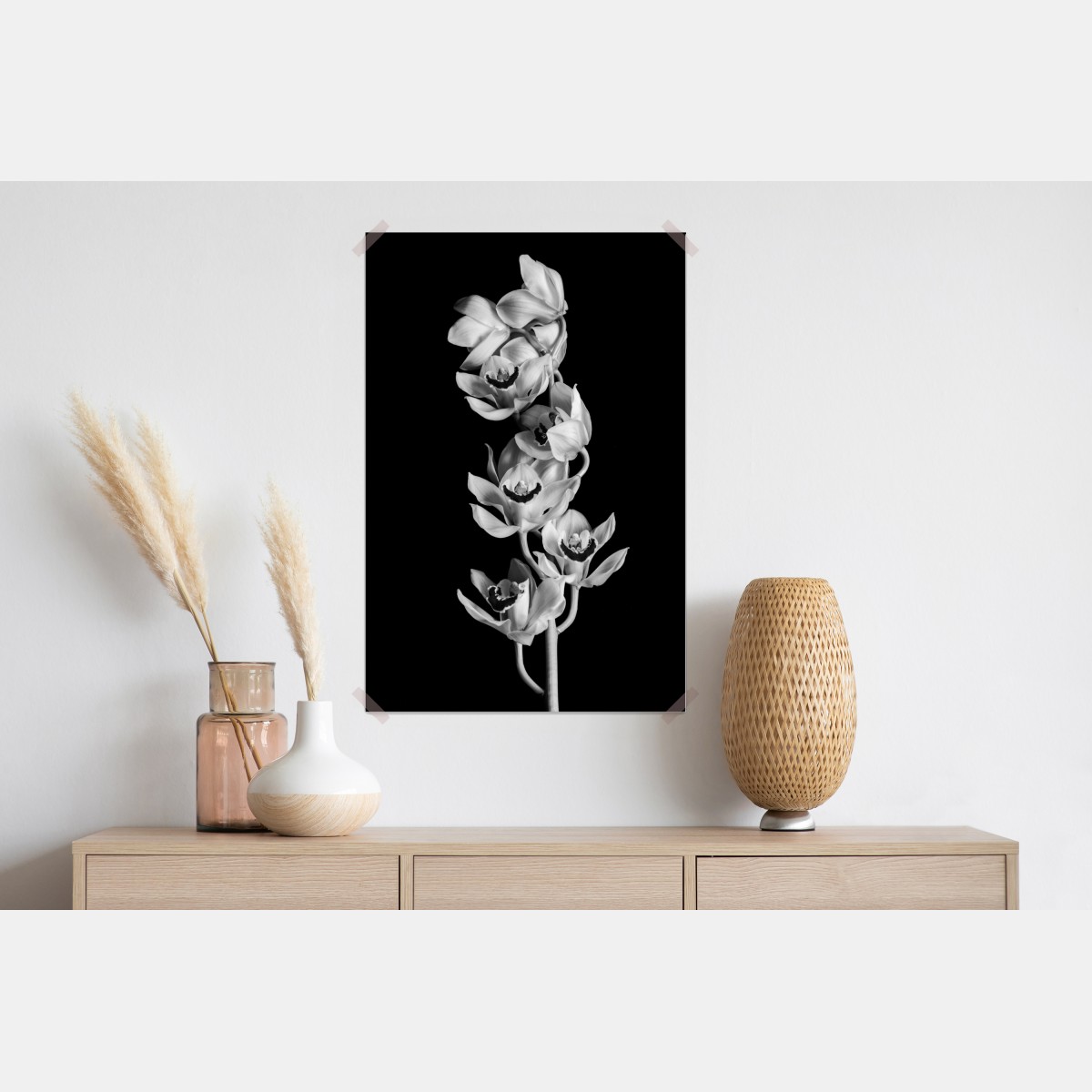 Plakat elegancka monochromatyczna gałąź orchidei – Wallissimo® Plakat elegancka monochromatyczna gałąź orchidei – Wallissimo®