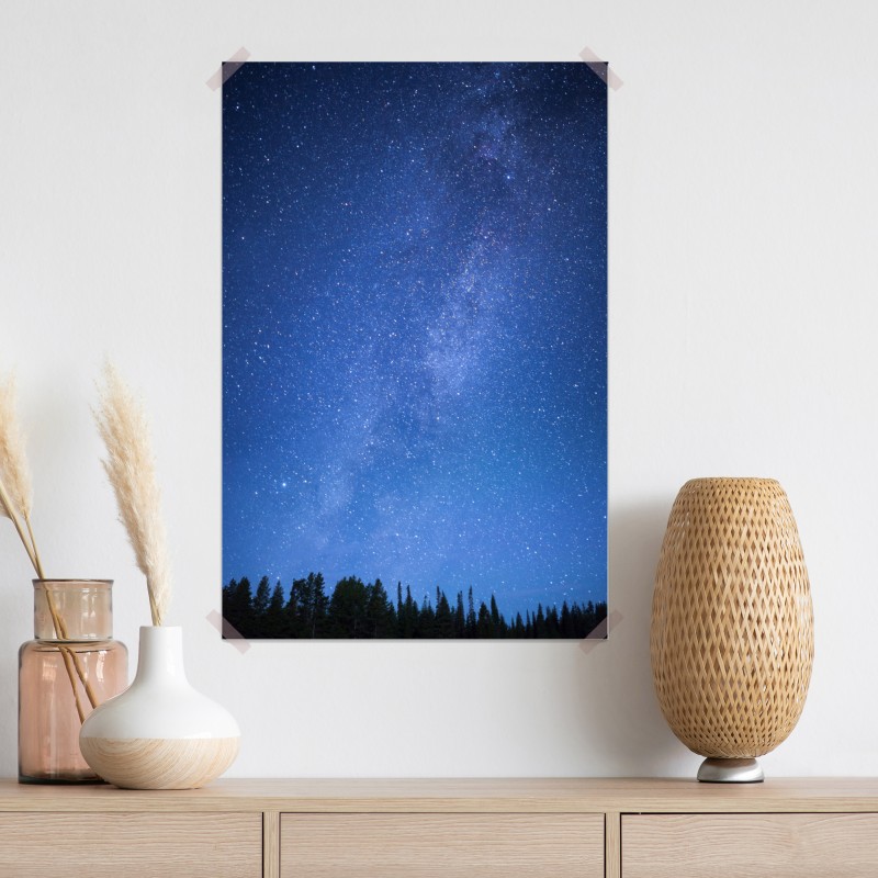Plakat gwiaździsta Droga Mleczna nad lasem – Wallissimo® Plakat gwiaździsta Droga Mleczna nad lasem – Wallissimo®