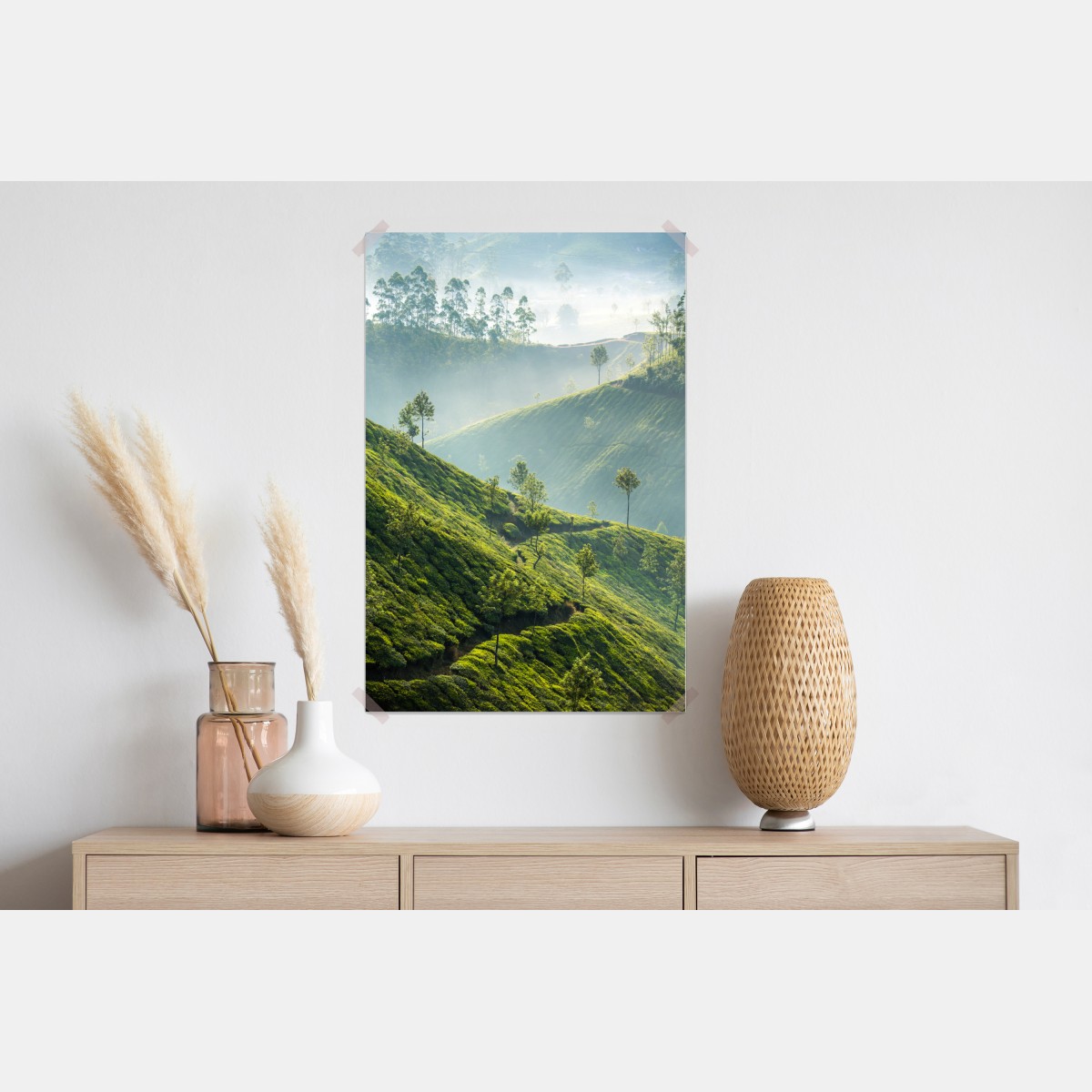 Plakat mglisty krajobraz plantacji herbaty w Munnar – Wallissimo® Plakat mglisty krajobraz plantacji herbaty w Munnar – Wallissimo®