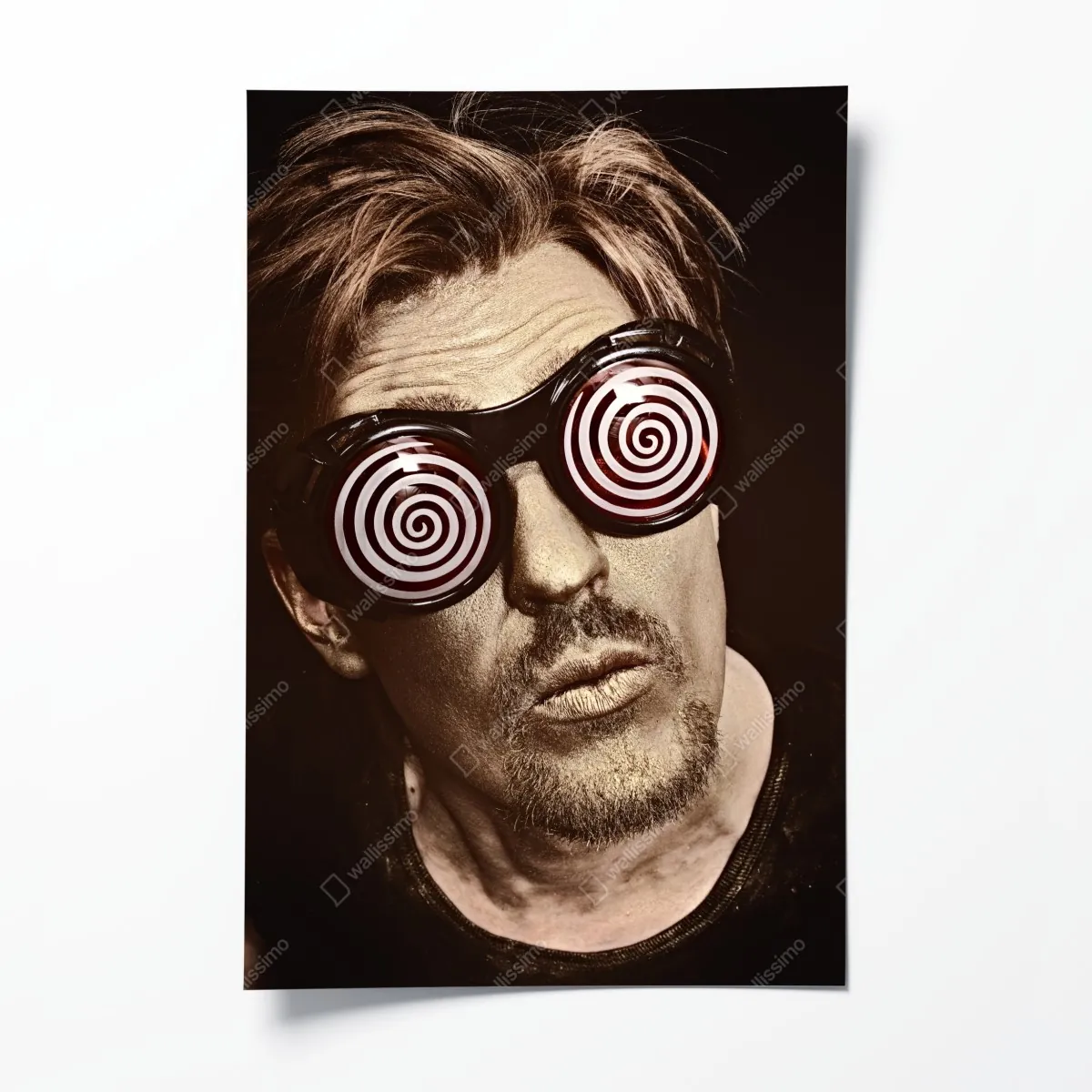 Plakat hipnotyczny portret w spiralnych goglach – Wallissimo® Plakat hipnotyczny portret w spiralnych goglach – Wallissimo®