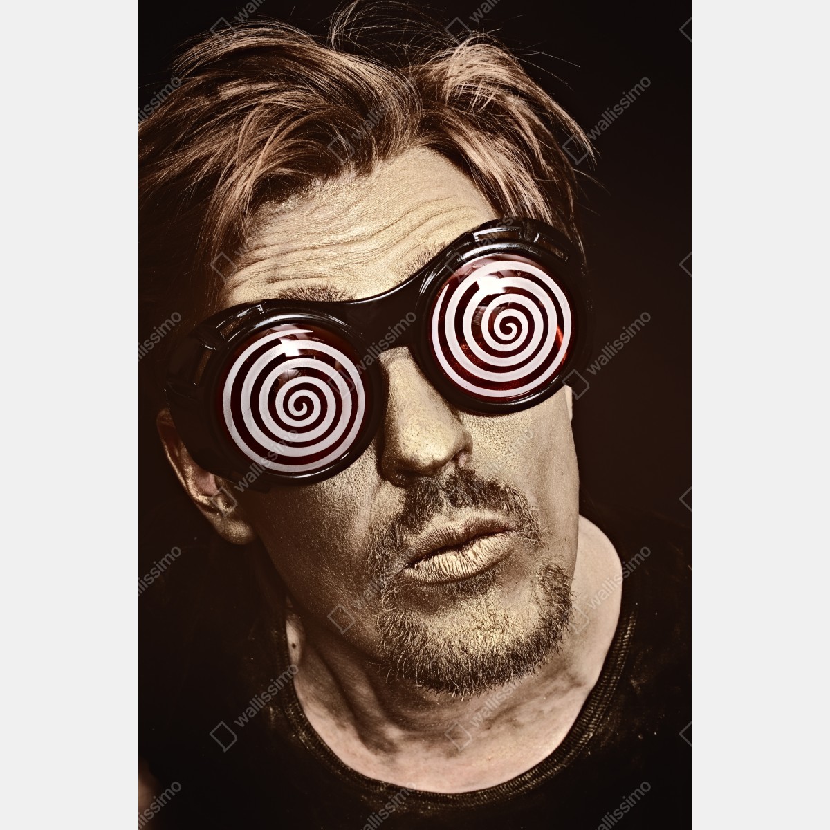 Plakat hipnotyczny portret w spiralnych goglach – Wallissimo® Plakat hipnotyczny portret w spiralnych goglach – Wallissimo®