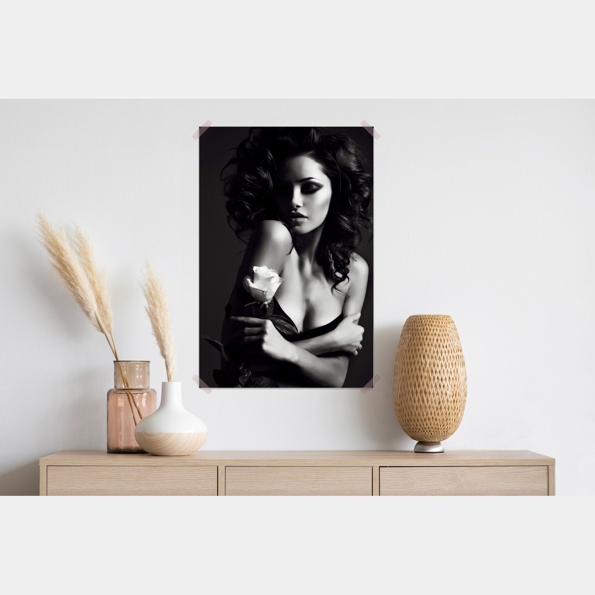 Plakat zmysłowy czarno-biały portret z różą – Wallissimo® Plakat zmysłowy czarno-biały portret z różą – Wallissimo®