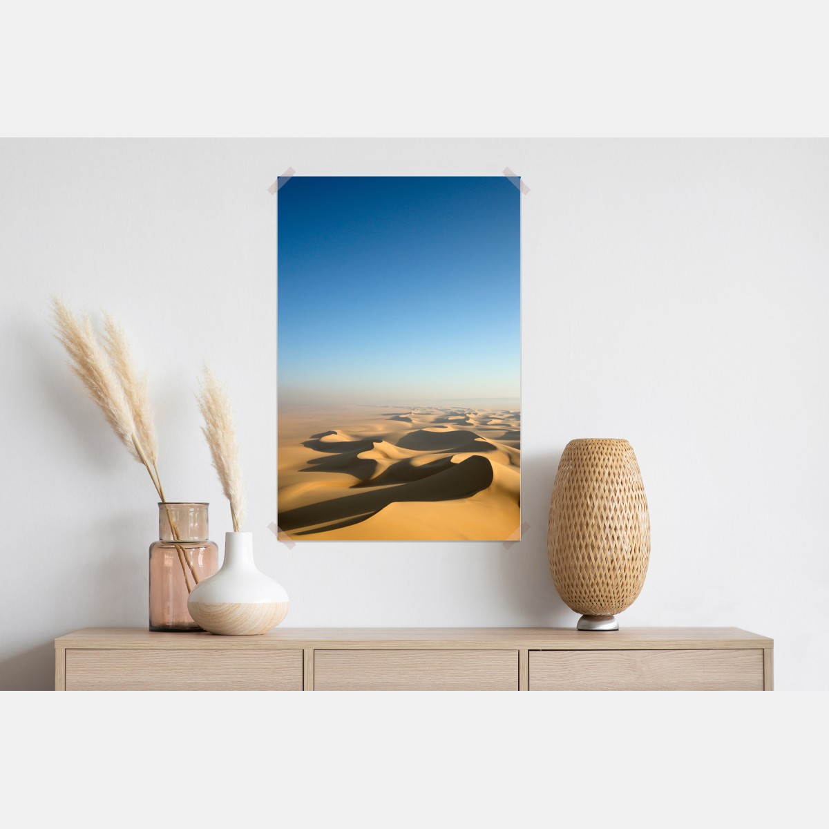 Plakat niekończące się wydmy pustyni pod błękitnym niebem – Wallissimo® Plakat niekończące się wydmy pustyni pod błękitnym niebem – Wallissimo®
