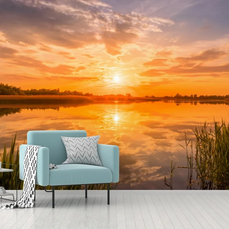 Fototapeta złoty zachód słońca nad spokojnym jeziorem – Wallissimo® Fototapeta złoty zachód słońca nad spokojnym jeziorem – Wallissimo®