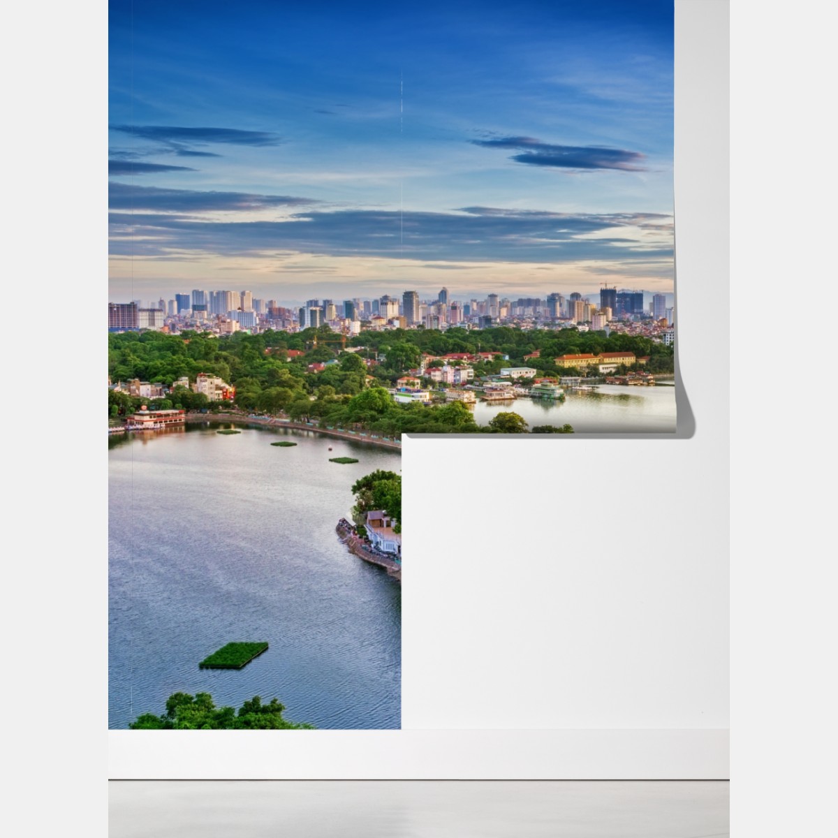 Fototapeta spokojna miejska panorama nad jeziorem – Wallissimo® Fototapeta spokojna miejska panorama nad jeziorem – Wallissimo®