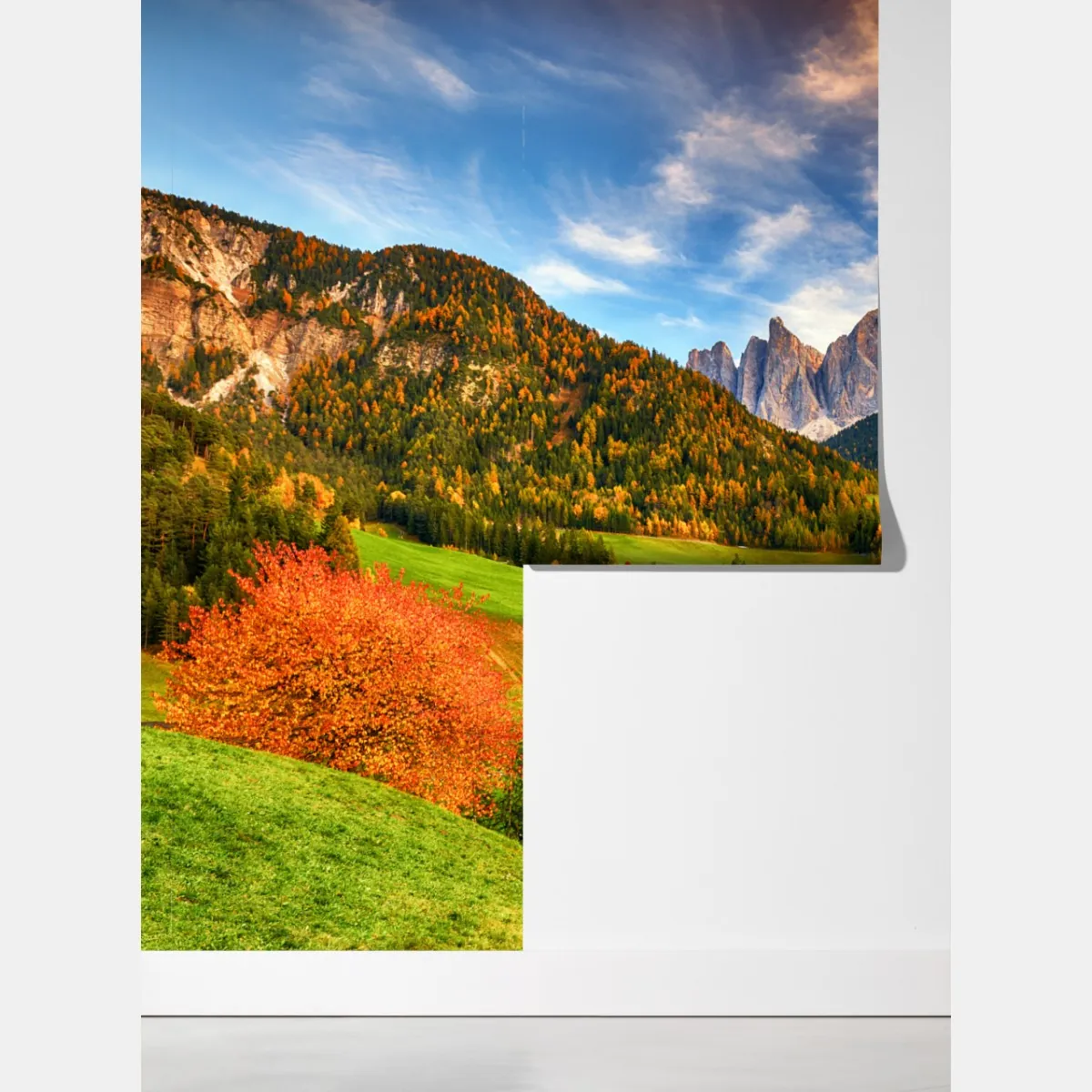 Fototapeta jesienny zachód słońca nad Santa Maddalena, Dolomity – Wallissimo® Fototapeta jesienny zachód słońca nad Santa Maddalena, Dolomity – Wallissimo®