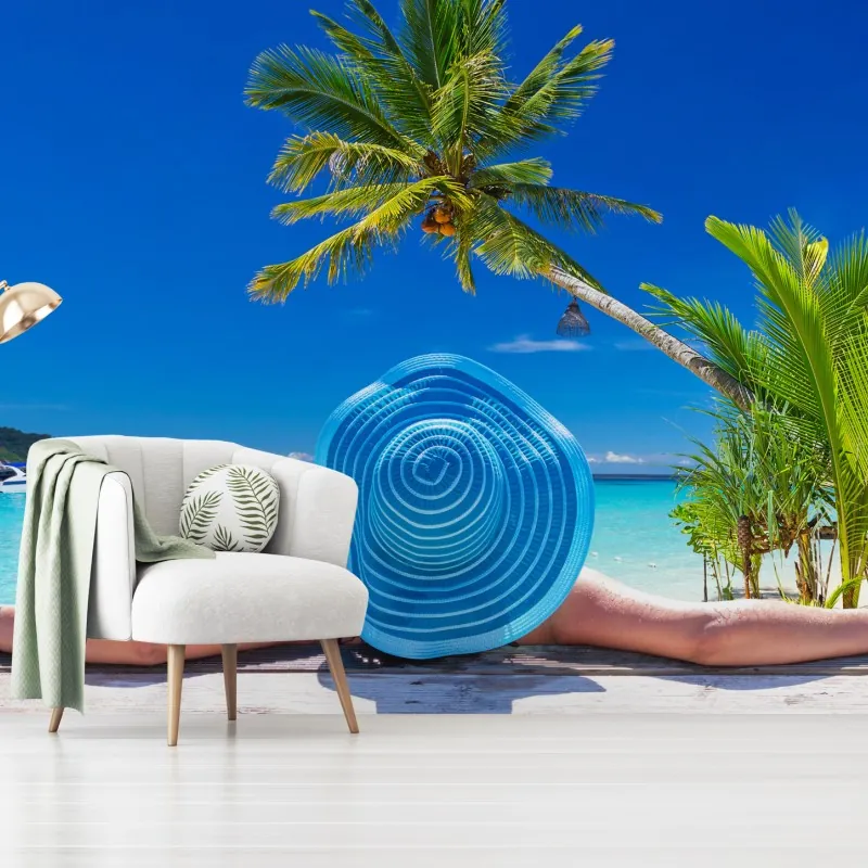 Fototapeta tropikalna plaża z niebieskim kapeluszem – Wallissimo® Fototapeta tropikalna plaża z niebieskim kapeluszem – Wallissimo®