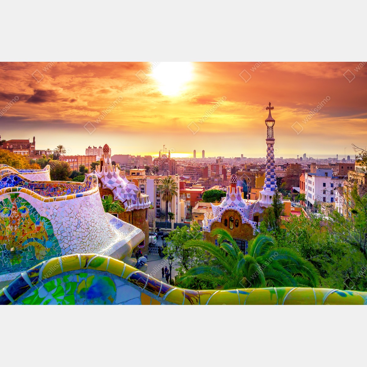 Fototapeta zachód słońca nad Park Güell w Barcelonie – Wallissimo® Fototapeta zachód słońca nad Park Güell w Barcelonie – Wallissimo®